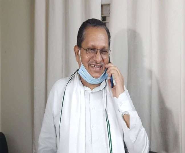 कोरोना वायरस के क़दम नेताओं की तरफ,बिहार विधान परिषद के सभापति अवधेश नारायण सिंह कोरोना पॉजिटिव