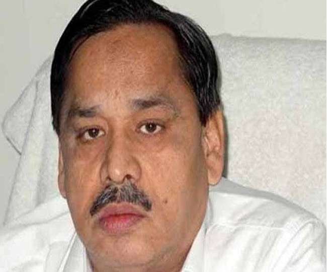 बसपा के बाग़ी एमएलसी नसीमुद्दीन सिद्दीक़ी  पर गिरी विधान परिषद के सभापति के आदेश की गाज