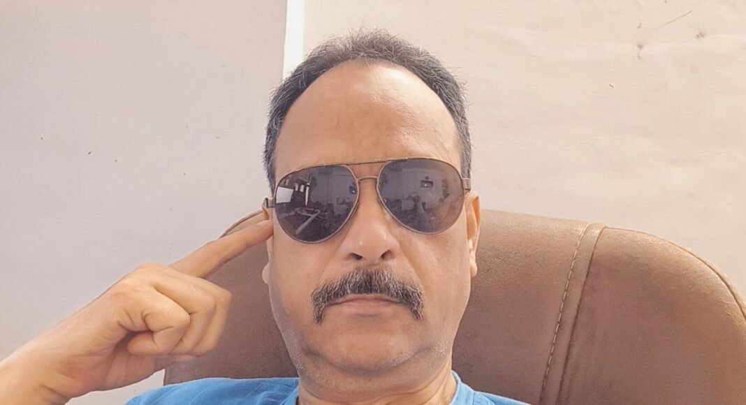 BJP सरकार का पत्रकार-विरोधी चेहरा उजागर: COVID का बहाना बनाकर छीन ली गई ट्रेन छूट, सांसदों-विधायकों की सारी सुविधाएँ बरकरार, संगठनों का मौन और अब कोर्ट का रास्ता।