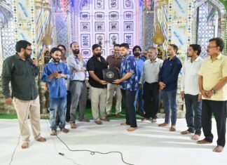 अंजुमन शहीदने करबला की 50 सालह तरही शब्बेदारी की कामयाबी पर पत्रकारों को किया गया सम्मानित
