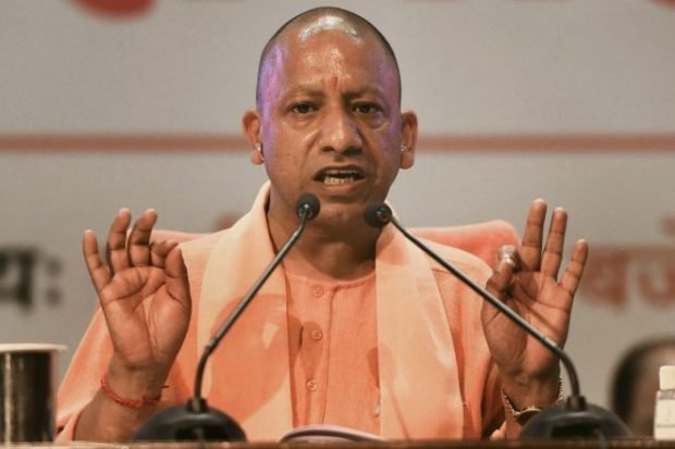 बढ़ते कोरोना संक्रमण पर लगाम लगाने के लिए मुख्यमंत्री योगी की वीडियो कॉन्फ्रेंसिंग बैठक आज