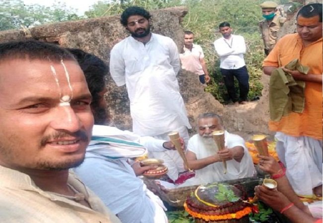 राम मंदिर निर्माण में आने वाली बाधाओं को दूर करने के लिए शिव की हुई आराधना