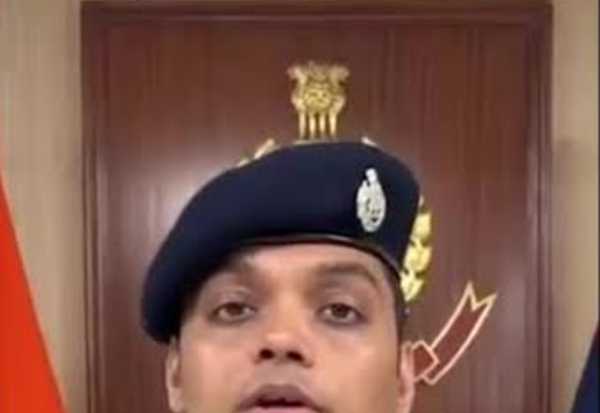 छात्रों को झूठे मुकदमों में फंसाने के दबाव में DCP के इस्तीफे का दावा निकला फर्जी, AI से बनाया गया था वायरल वीडियो