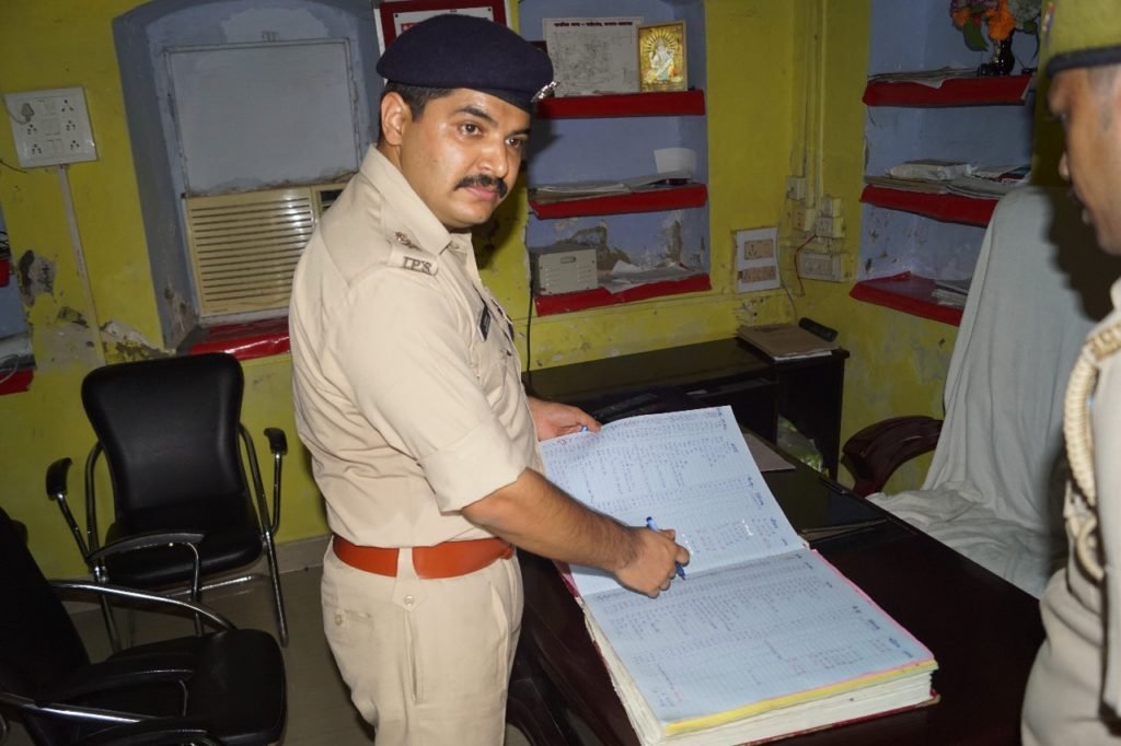 एसएसपी लखनऊ आगामी त्योहारों की सुरक्षा के साथ-साथ पर्यटकों का रखेंगे ख़ास ध्यान