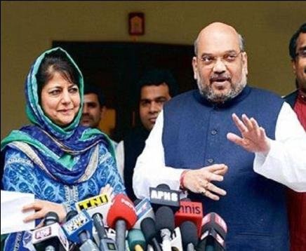 रिहाई के बाद महबूबा मुफ्ती के बगावती तेवर