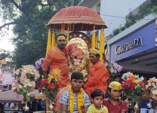 धूमधाम से निकली गणेश मूर्ति विसर्जन यात्रा,श्रद्धालुओं ने लिया हिस्सा