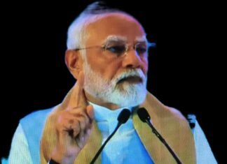 पीएम मोदी ने किया राइजिंग नॉर्थ ईस्ट इन्वेस्टर्स समिट का उद्घाटन