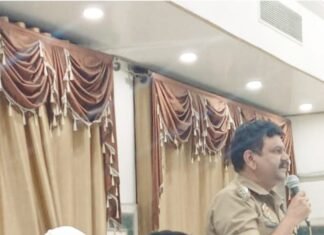 बकरीद के त्योहार को लेकर गोल्डन पैलेस में नगर निगम और पुलिस अधिकारीयों की बैठक संपन्न