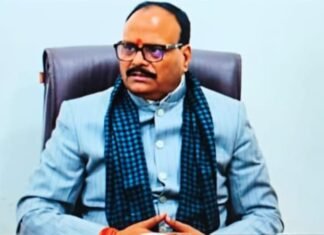 कोविड कर्मियों को स्थायी नौकरी का तोहफा: उपमुख्यमंत्री ब्रजेश पाठक का ऐलान