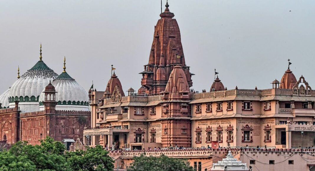 क्या अवैध मंदिरों पर भी गिरेगी कार्रवाई की गाज? या वक़्फ़ संपत्तियों ही बनेगी शिकार