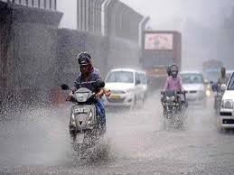 तमिलनाडु: तिरुवरूर में भारी बारिश से जनजीवन अस्त-व्यस्त