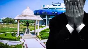 लखनऊ में BBAU प्रोफेसर पर यौन शोषण का आरोप, रिसर्च स्कॉलर ने दी आत्महत्या की धमकी