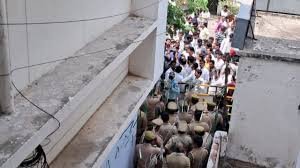 KGMU की प्रॉक्टोरियल बोर्ड की टीम पर हमला, गोमती नगर में स्नैचिंग