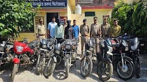 आगरा में पुलिस मुठभेड़ में बाइक चोर घायल, अपराध पर नकेल कसने का प्रयास