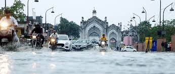 लखनऊ में भारी बारिश का अलर्ट: जलभराव की आशंका से प्रशासन सतर्क