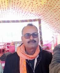 स्कूल के प्रबंधक की सोते समय धारदार हथियार से हत्या