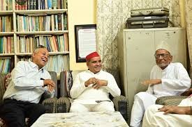 सपा नेता आलम के साथ बदतमीजी पर  वकार अहमद ने लगाए गंभीर आरोप, सपा की मुस्लिम हितैषी छवि पर सवाल