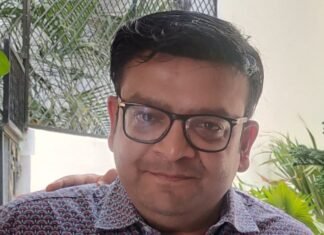 जनसरोकारों के प्रतीक: विश्वास स्वरूप अग्रवाल ने कैंसर पीड़ित पत्रकार की मदद को बढ़ाया हाथ, समाजसेवा की अनूठी मिसाल