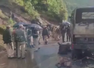 पूंछ में आतंकियों ने की वायुसेना के वाहनों पर गोलीबारी