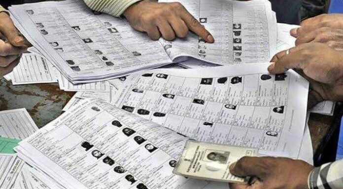 वोटर लिस्ट पर सुप्रीम कोर्ट की सख्ती: ज्ञानेश कुमार के फैसलों पर उठे सवाल, अदालत ने मांगा रिकॉर्ड; अगर कानून टूटा तो फैसले होंगे रद्द!