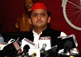 आज़मगढ़ में पूर्वांचल एक्सप्रेस-वे के शिलान्यास पर किया भाजपा पर अखिलेश ने ज़बानी   हमला