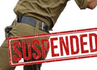 चौकी प्रभारी समेत 15 पुलिसकर्मियों को ड्यूटी में लापरवाही बरतने के आरोप में किया गया सस्पेंड