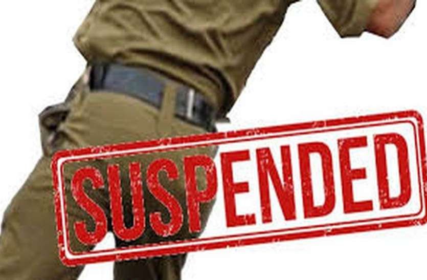 चौकी प्रभारी समेत 15 पुलिसकर्मियों को ड्यूटी में लापरवाही बरतने के आरोप में किया गया सस्पेंड