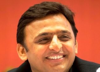 नीतीश कुमार के बतौर सीएम बनने पर अखिलेश यादव का तंज़